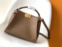 フェンディバッグFENDI 2023新作 ハンドバッグ