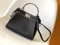 フェンディバッグFENDI 2023新作 小さめ ハンドバッグ
