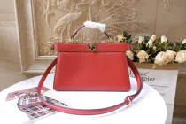 フェンディバッグFENDI 2023新作 小さめ ハンドバッグ