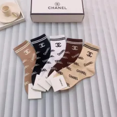 シャネル靴下CHANEL 2023 新作クルー ソックス