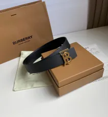 バーバリーベルトBURBERRY 2023新作 レザーベルト