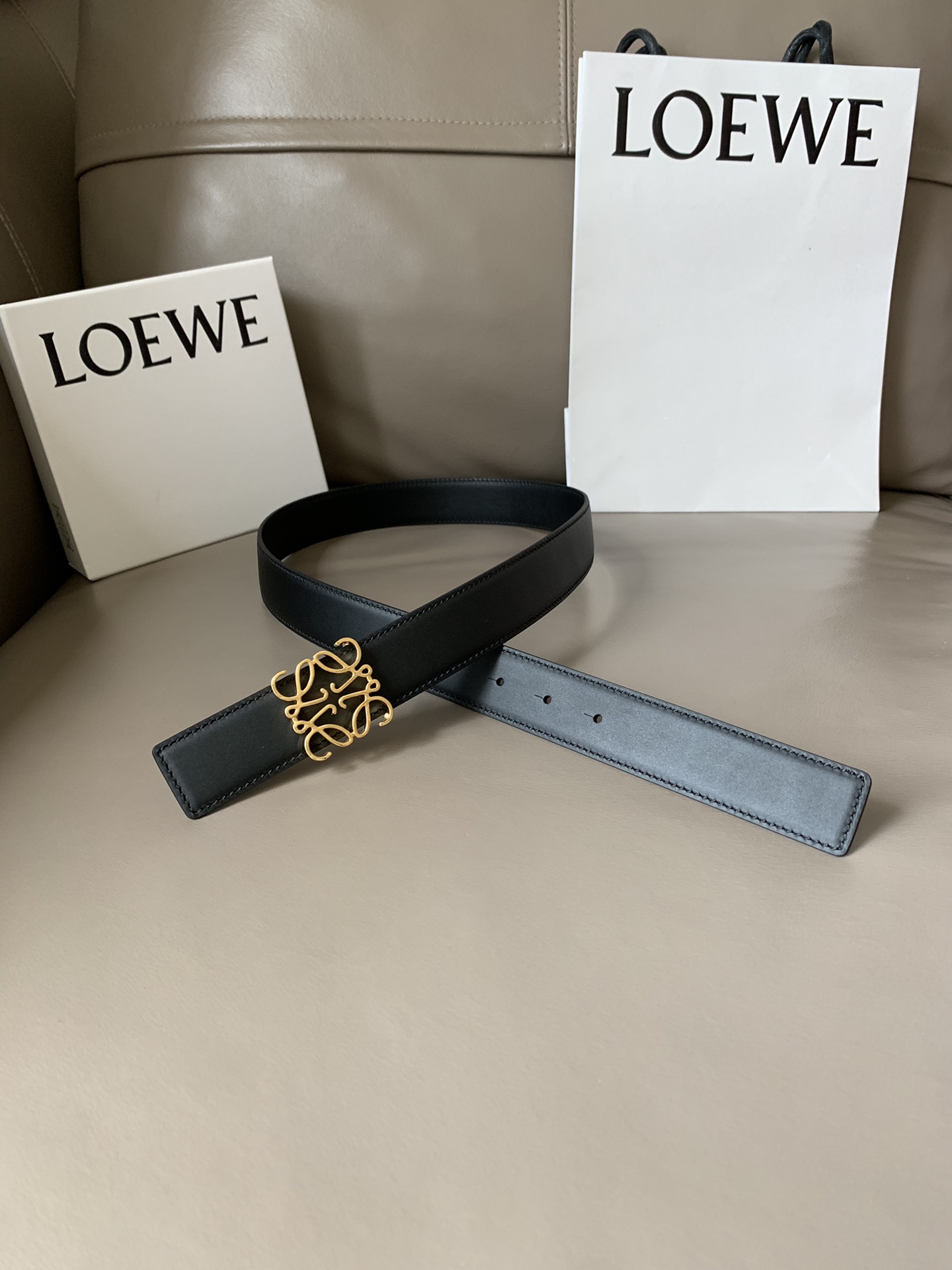 ロエベベルトLOEWE 2023新作 両面ベルト
