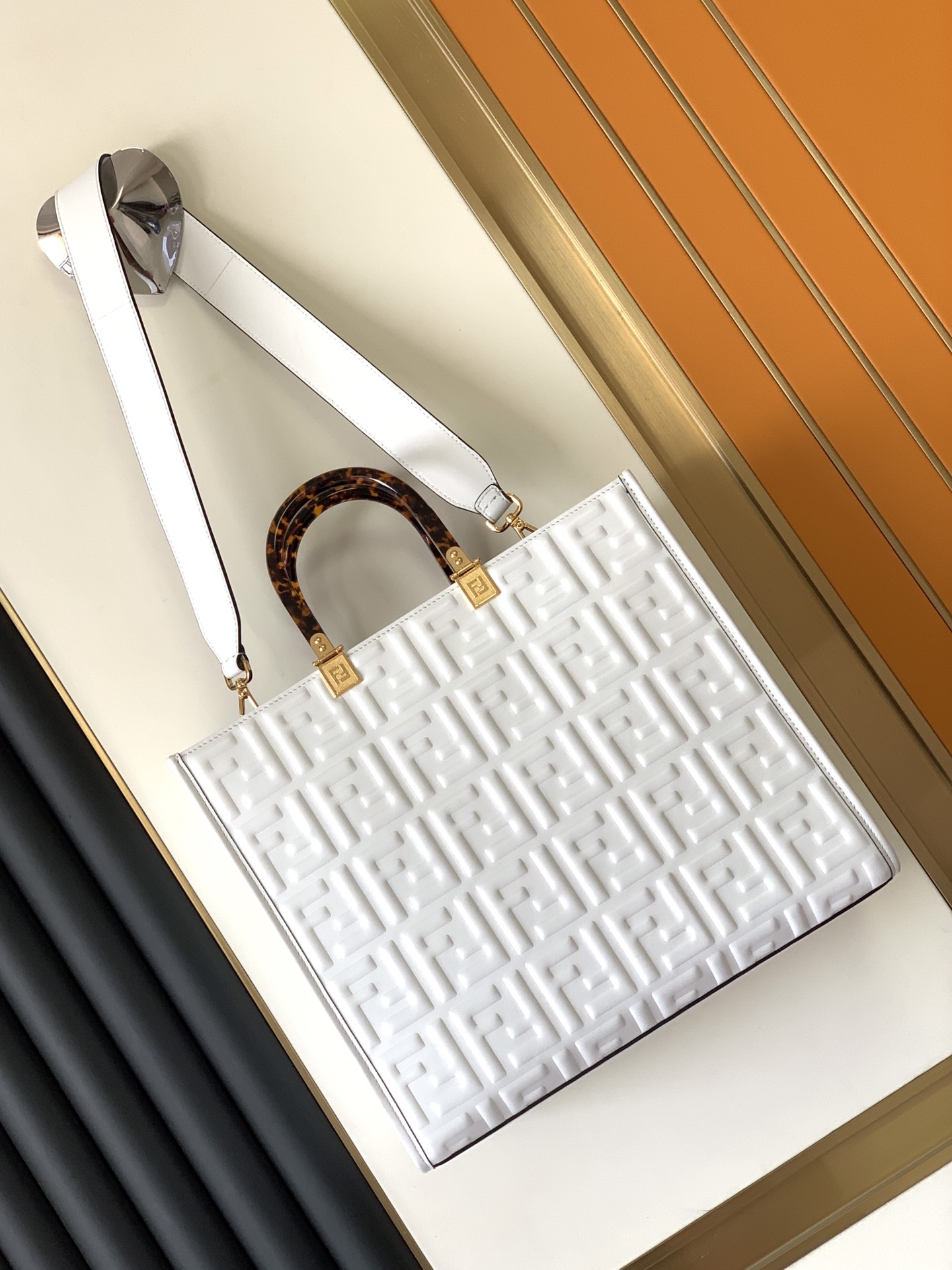 フェンディバッグFENDI 2023新作ワークバッグ ミディアム