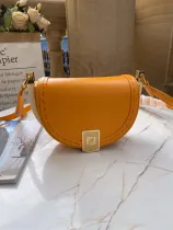 フェンディバッグFENDI 2023新作サドルバッグ