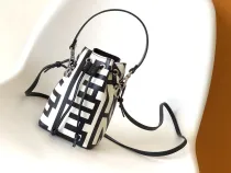 フェンディバッグFENDI 2023新作 MJ コラボ カプセルシリーズ バケットバッグ