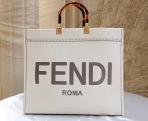 フェンディバッグFENDI 2023新作 トートバッグ
