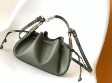 フェンディバッグFENDI 2023新作餃子