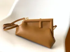 フェンディバッグFENDI 2023新作 ファーストスモールハンドバッグ