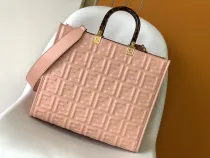 フェンディバッグFENDI 2023新作ワークバッグ ミディアム