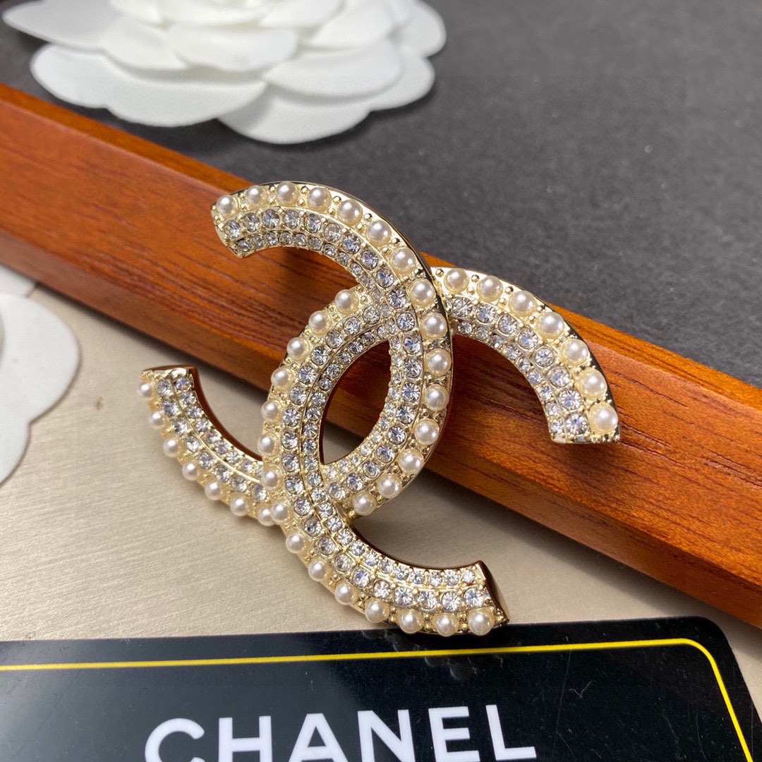 新品未使用 シャネル CHANEL ブローチ ココマーク アクセサリー 2023ケアカード箱付き765