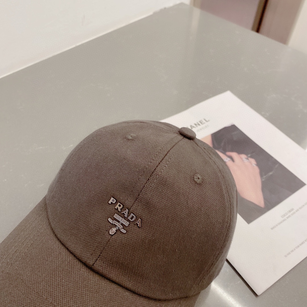 プラダ帽子PRADA 2023新作 ピークドベースボールキャップ