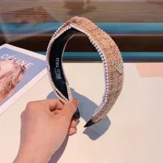 ミュウミュウカチューシャMiu Miu 2023新作 ハンドメイドパールカチューシャ