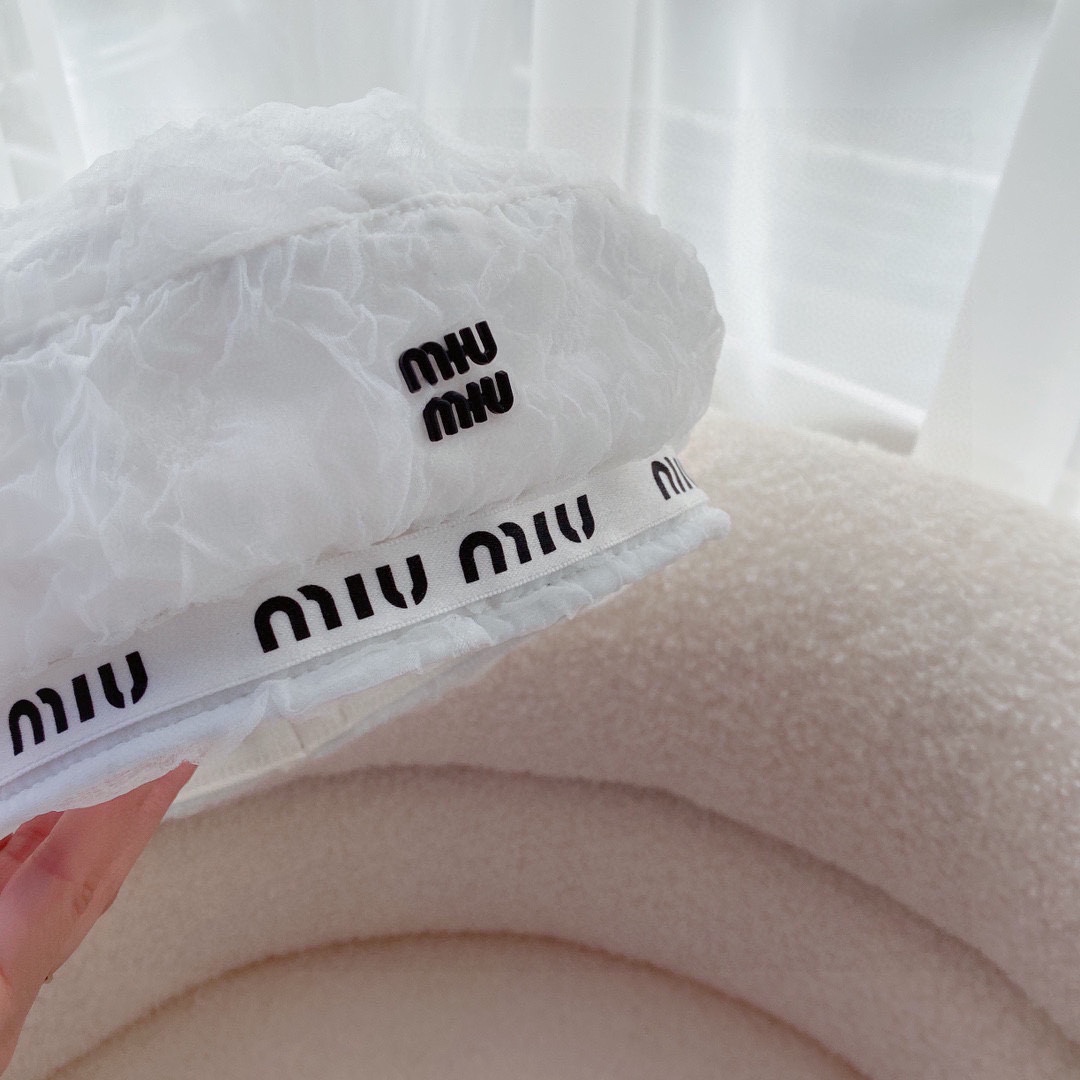 ミュウミュウ帽子Miu Miu 2023年新作 ベレー帽
