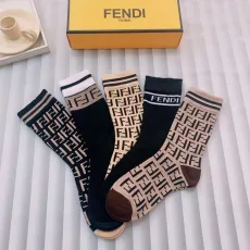 フェンディ靴下FENDI 2023新作 ミッドチューブソックス