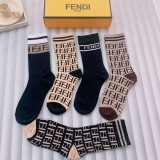 フェンディ靴下FENDI 2023新作 ミッドチューブソックス