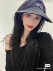 プラダ帽子PRADA 2023新作 エンプティ ピークド キャップ