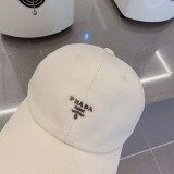 プラダ帽子PRADA 2023新作 ピークドベースボールキャップ