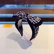 フェンディカチューシャFENDI 2023新作カチューシャ