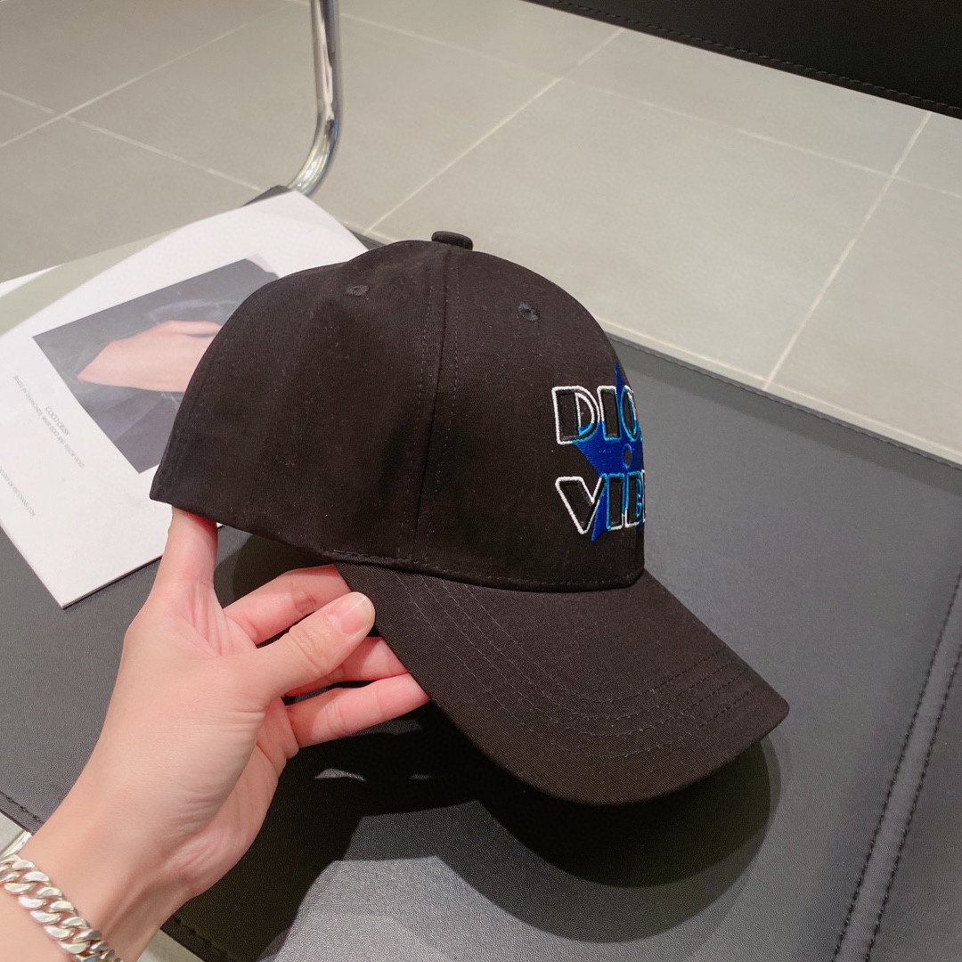 ディオール帽子DIOR 2023新作 ピークド ベースボールキャップ