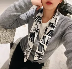 シャネルマフラーCHANEL 2023年新作シルクスカーフ
