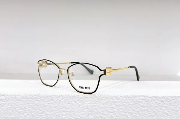 ミュウミュウサングラスMiu Miu 2023新作 アイウェア