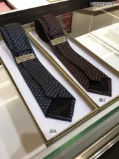 バーバリーベルトBURBERRY 2023新作 スモールロゴ ネクタイ