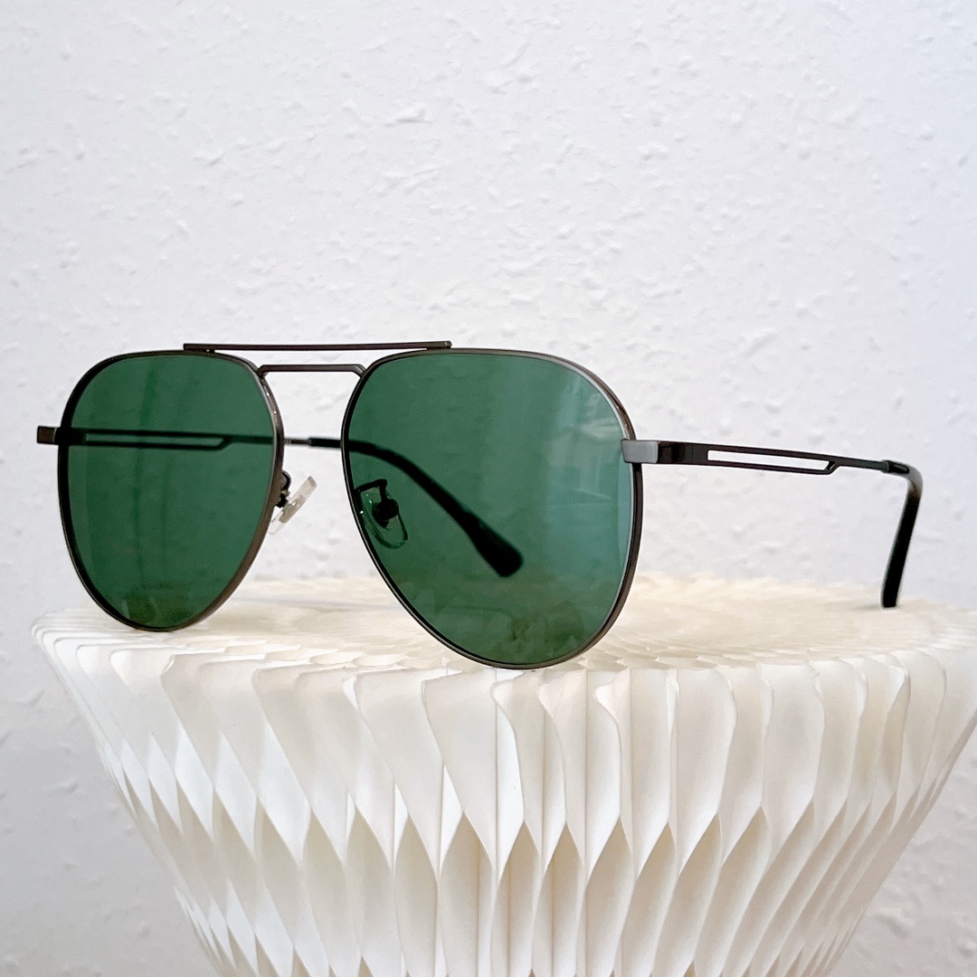 プラダサングラスPRADA 2023新作 メガネ