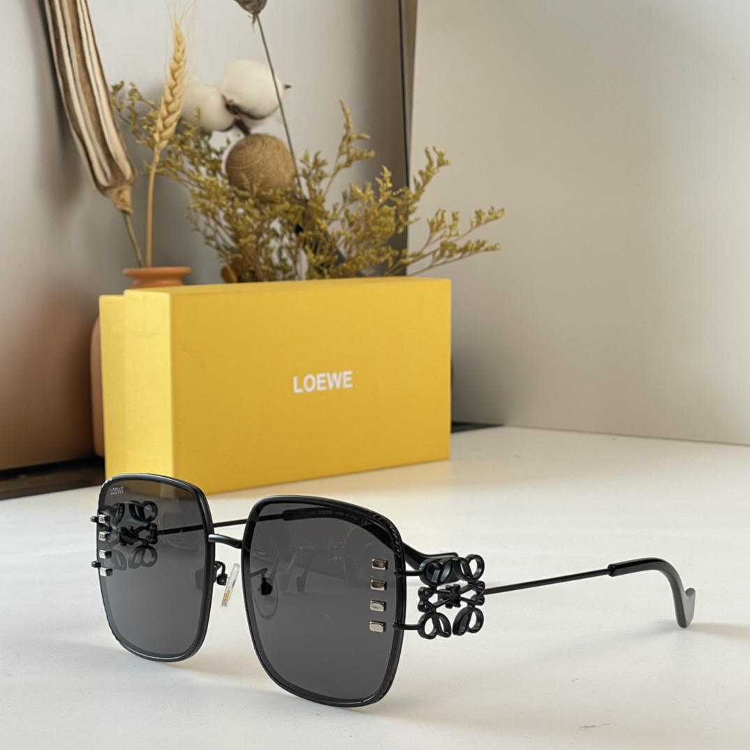 ロエベサングラスLOEWE 2023新作 サングラス