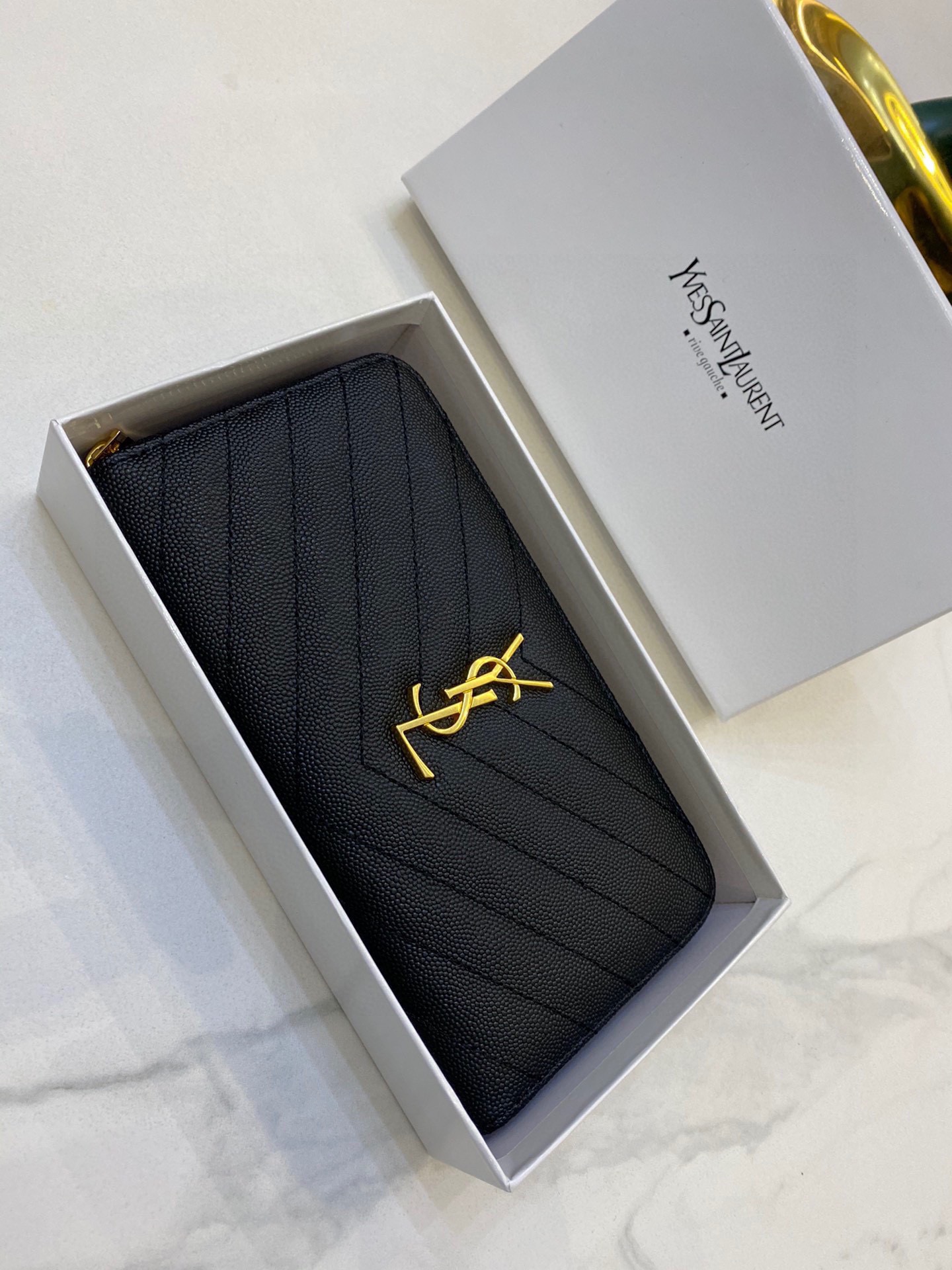 サンローラン財布Yves Saint Laurent 2023年新作 レディース 財布