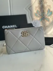 シャネル財布CHANEL 2023新作 ラムスキン クラッチウォレット