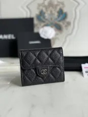 シャネル財布CHANEL 2023 新作ダブルレイヤー カード ホルダー