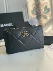 シャネル財布CHANEL 2023新作 ラムスキン クラッチウォレット