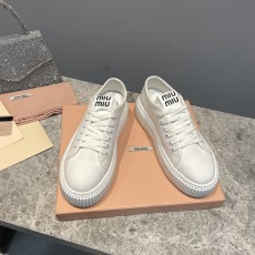 ミュウミュウ靴Miu Miu 2023新作 キャンバスシューズ