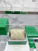 ボッテガヴェネタバッグBOTTEGA VENETA 2023新作 編み込み豆腐バッグ