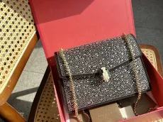 ブルガリバッグBVLGARI 2023新作 ダイヤモンドバッグ