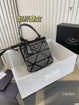 プラダバッグPRADA 2023新作 キラキラダイヤモンド トートバッグ