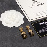 シャネルピアスCHANEL 2023新作 香水瓶 スモールバッグ 個性的 ファッション ピアス