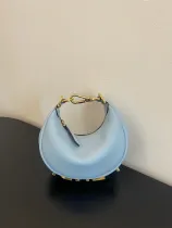 フェンディバッグFENDI 2023 新作 ミニ アンダー バッグ