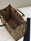 フェンディバッグFENDI 2023新作 名入れ虎柄ショッピングバッグ