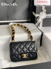 シャネルバッグCHANEL 2023新作 AS3214 フリップチェーンバッグ