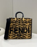 フェンディバッグFENDI 2023新作 名入れ虎柄ショッピングバッグ