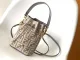 フェンディバッグFENDI 2023新作 グレークロス バケットバッグ