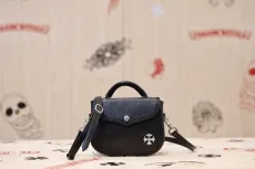 クロムハーツバッグCHROME HEARTS 2023新作 携帯メッセンジャーバッグ