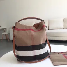 バーバリーバッグBURBERRY 2023新作 バケットバッグ