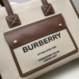 バーバリーバッグBURBERRY 2023新作 スモール ツーカラー キャンバス＆レザー トートバッグ