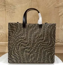 フェンディバッグFENDI 2023新作 ハンドバッグ