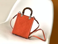 フェンディバッグFENDI 2023新作 ハンドバッグ