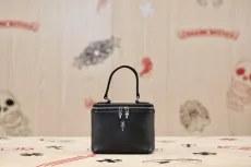 クロムハーツバッグCHROME HEARTS 2023新作 剣 携帯化粧ポーチ