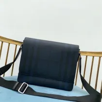 バーバリーバッグBURBERRY 2023新作 メンズ メッセンジャーバッグ