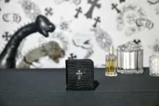 クロムハーツ財布CHROME HEARTS 2023新作 クロス 小銭入れ アリゲーターレザー